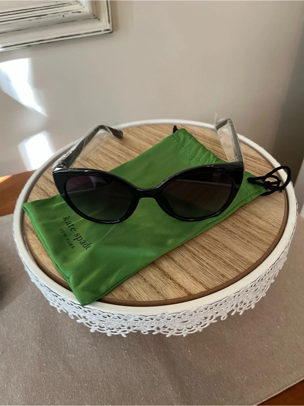 Kate Spade New York Cat Eye Black Sunglasses with Green Pouch